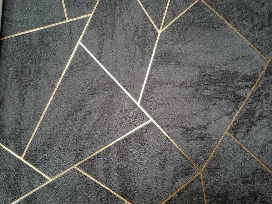 Wallpaper Designs For Wall - Dark Grey Geometric Pattern With Golden Outline