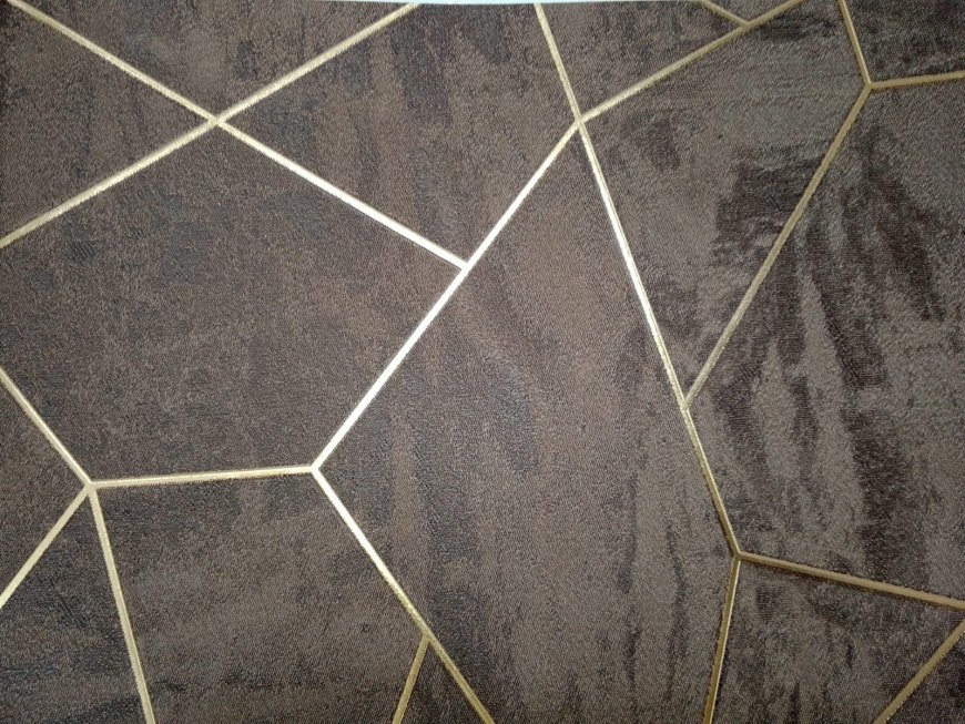 Wallpaper Designs For Wall - Grey Brown Geometric Pattern With Golden Outline